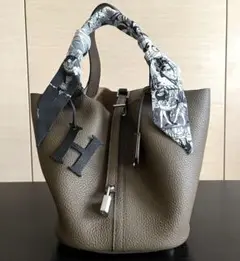 ◾️新品◾️未使用◾️厚さ2ミリ本革製キューブバッグ◾️
