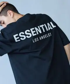 ESSENTIALS ブラック Tシャツ S