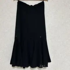 伊太利屋【9A】黒 フレアスカート ひざ丈 ビーズ付き