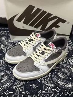 Travis Scott reverse mocha 27.5