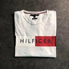 【TOMMY HILFIGER】ロゴプリント 刺繍 古着TSM8 白 Tシャツ