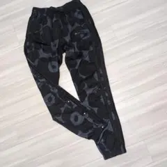 adidasマリメッコ 花柄カジュアルパンツ ブラック/グレー