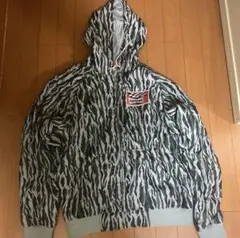 Item thumbnail for item 696ae3d6-6add-47e7-999d-cef1801f21be