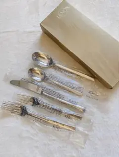 Item thumbnail for item a4a77cd0-b14d-4120-8798-50a144bddc5e
