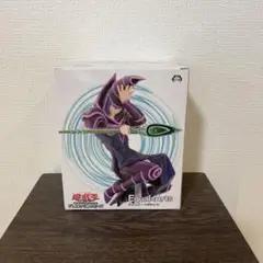 遊戯王 Equal-Arts ブラックマジシャンフィギュア