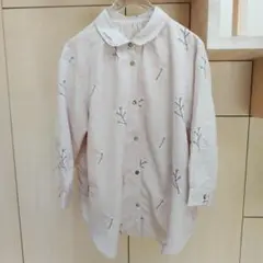 刺繍丸襟シャツ