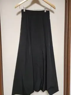 センスオブプレイス　黒 バルーンスカート