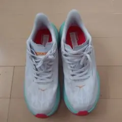 HOKA カーボンX 25.5センチ