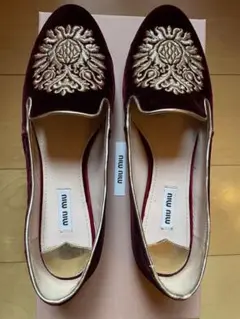 miumiu フラットシューズ
