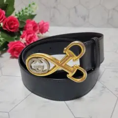 GUCCI お洒落 バックル GCロゴ ゴールド ベルト シンプル スーツ