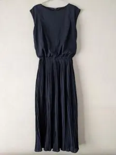 ユアーズ　新品タグ付きノースリーブロングワンピース
