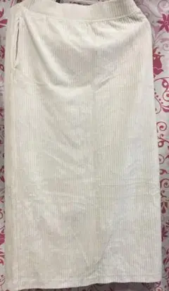 ユニクロ　スカート