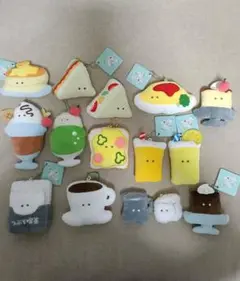 つぶらな瞳のマスコットキーホルダー