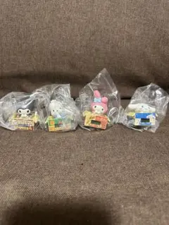ガチャガチャ サンリオキャラクターズ ダンボールウォッチ 4こセット