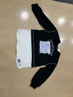 長袖カットソー 黒と白の二重構造