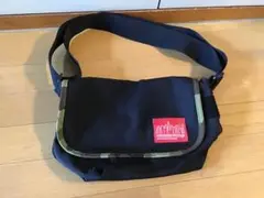 Item thumbnail for item b7dd04a1-05bf-42af-83ed-c93b50d5821e