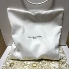 新品★クリスチャンディオール ホワイトミニクッション 枕 非売品