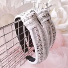 ホワイト カチューシャ ビーズ 幅広 韓国 ヘアアクセサリー ヘアバンド パール