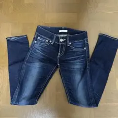Item thumbnail for item 7d41817f-a774-44c3-a4f3-e9d8221c4ba9