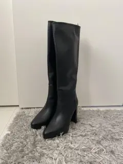 VALENTINO ロングブーツ 黒色