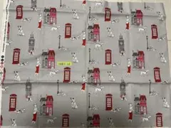 犬と電話ボックスの綿プリント生地