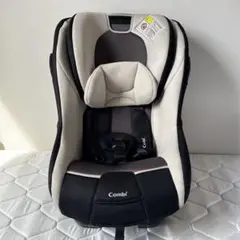 Combi 新生児 〜 7才ころ コンビ チャイルドシート マルゴットS