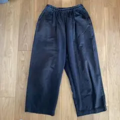 トリココムデギャルソン 黒クロップドパンツ