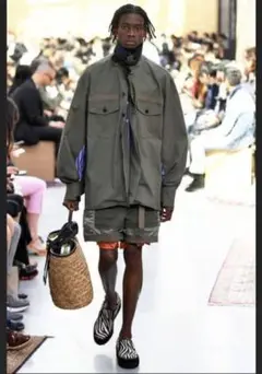 SACAI fabric combo shorts カーキ 1