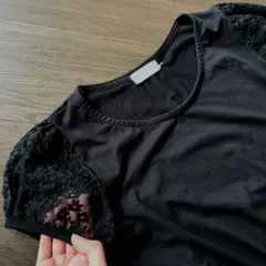 ブラック レース袖 半袖Tシャツ　レース　トップス　パフスリーブ　Tシャツ　半袖
