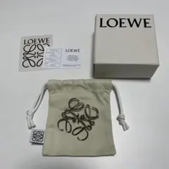 LOEWE アナグラム ブローチ
