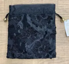 黒の刺繍巾着袋
