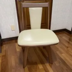 ニトリ　回転式ダイニングチェア
