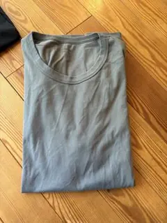 エアリズムコットンクルーネックT グレー