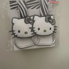 しまむら　サンリオ　ベビーカーフック　ゼブラ