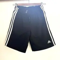 adidas ハーフパンツ ブラック J160