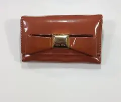 MIUMIU ミュウミュウ ブラウンエナメル キーケース レディース 4連