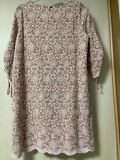 花柄刺繍ピンク五分袖チュニック　Mサイズ　美品