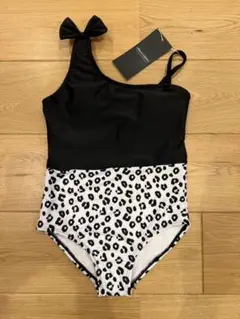 新品タグ付き＊アーバンチェリー水着＊130cm