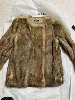 2025年最新】A.P.C. 毛皮・ファーコートの人気アイテム - メルカリ
