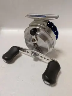 シマノ セイハコウ 60B シルバー/ブルー　右手巻き シマノ セイハコウ 60B シルバー/ブルー 右手巻き