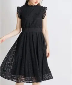 【美品】tocco closet ウエストリブ切り替フリルネックレースワンピース