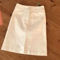ストラネス スカート