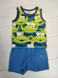 エイリアン柄タンクトップとショートパンツセット