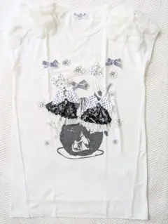フリル付きホワイトTシャツ