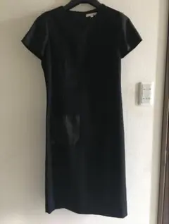 PAULE KAブラックワンピース