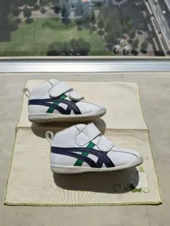 お値下げしました。【美品】asics ハイカットスニーカー （13.5cm）