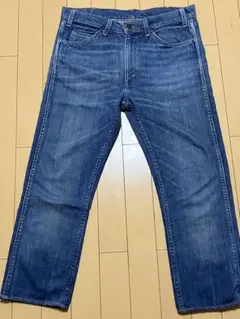 Item thumbnail for item d3a503c6-a052-48f8-bab4-415142bfb430