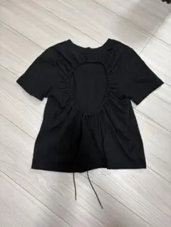 Le バックオープンTシャツ