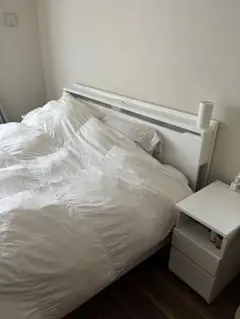 ダブルベッドフレーム