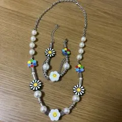 フラワーモチーフ ネックレス　ブレスレット